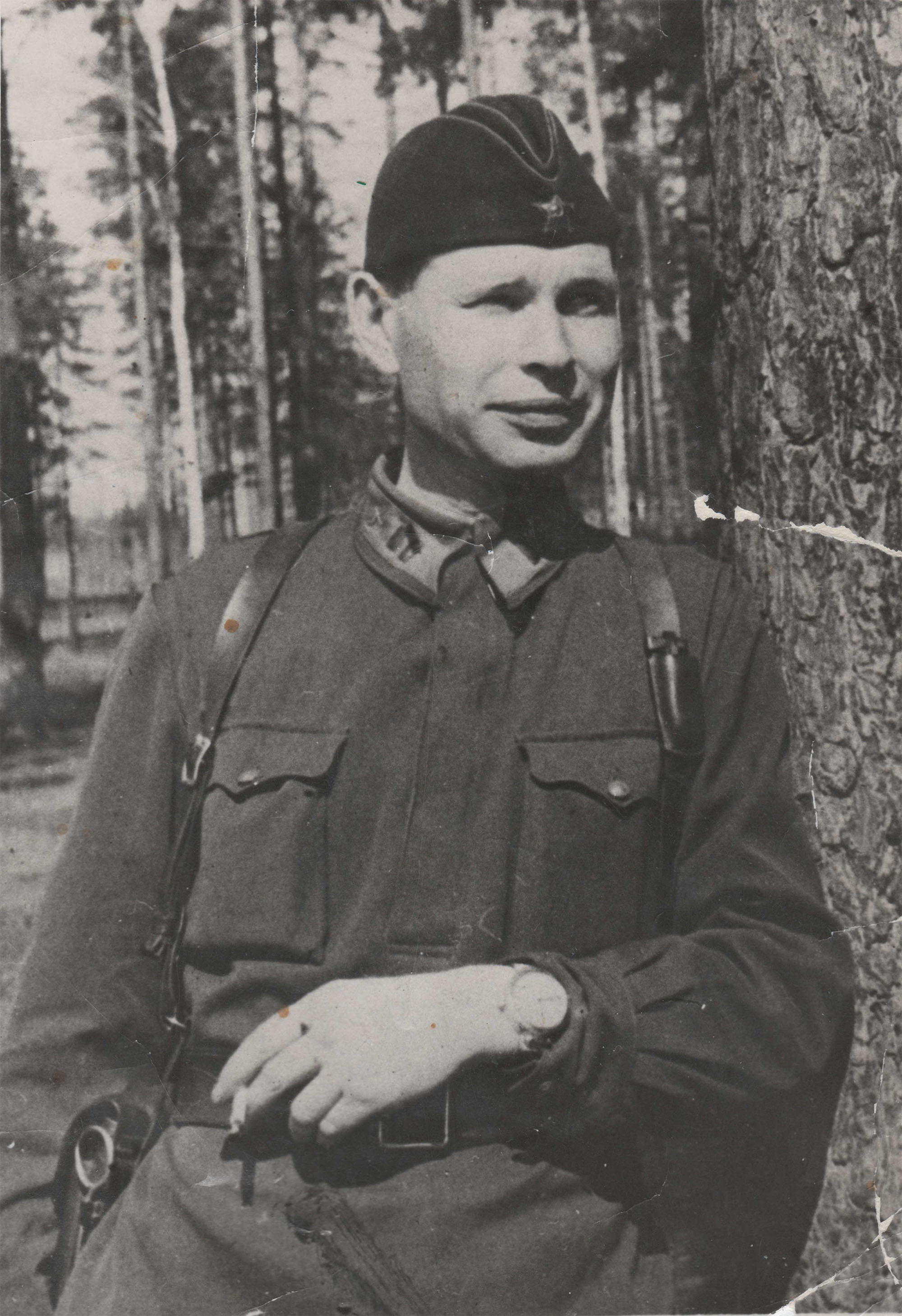 Полянский Иван Дмитриевич батальонный комиссар 100 гвардейский стрелковый полк 35 гв сд.